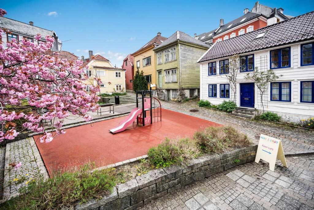 Dinbnb Homes I 4-Bedroom Historical House In Romantic Surroundings Bergen Ngoại thất bức ảnh